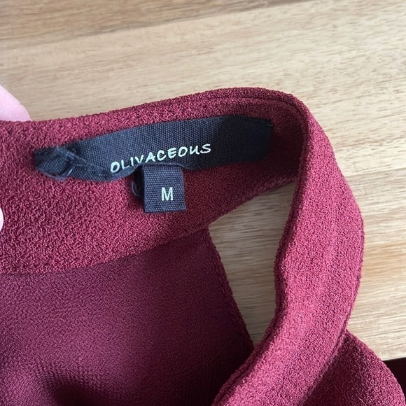 Olivaceous Cold Shoulder Dress Burgundy Red Size M Ruffle Sleeve Mini Cocktail P - Picture 4 of 6